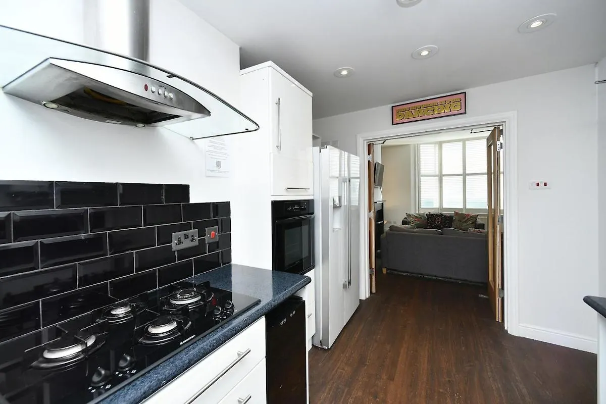 Brighton Central Stay 0*,  בריטניה